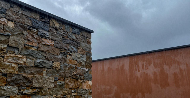 什么建材抗雨水腐蚀_建材腐蚀雨水抗裂吗_雨水腐蚀性